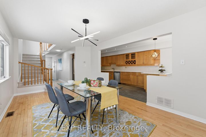 Photo 4 at 30 Fieldberry Private, Nepean (Stonebridge), Ottawa