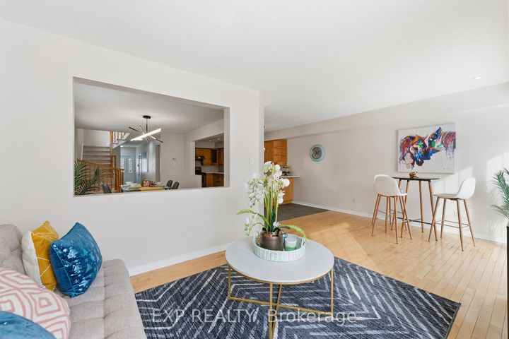 Photo 7 at 30 Fieldberry Private, Nepean (Stonebridge), Ottawa