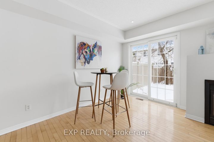 Photo 12 at 30 Fieldberry Private, Nepean (Stonebridge), Ottawa
