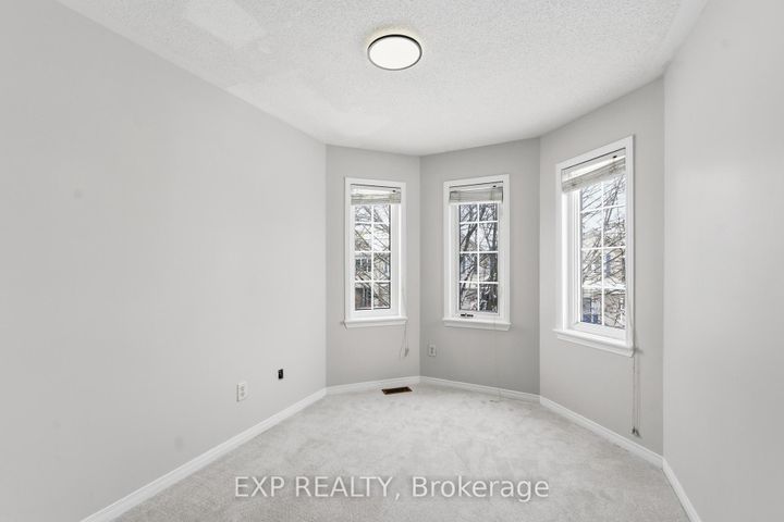 Photo 23 at 30 Fieldberry Private, Nepean (Stonebridge), Ottawa