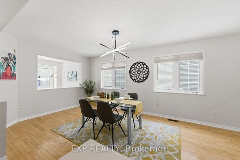 Photo 2 at 30 Fieldberry Private, Nepean (Stonebridge), Ottawa