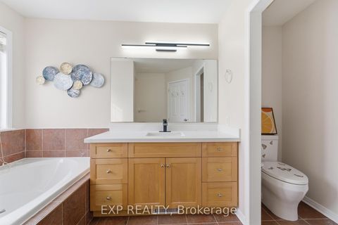 Photo 18 at 30 Fieldberry Private, Nepean (Stonebridge), Ottawa