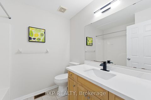 Photo 25 at 30 Fieldberry Private, Nepean (Stonebridge), Ottawa