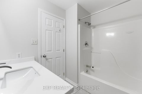 Photo 26 at 30 Fieldberry Private, Nepean (Stonebridge), Ottawa