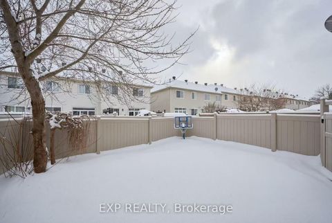Photo 32 at 30 Fieldberry Private, Nepean (Stonebridge), Ottawa