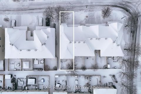 Photo 33 at 30 Fieldberry Private, Nepean (Stonebridge), Ottawa