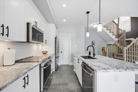 Photo 7 at 517 Stadacone Row, Camelot, Orleans