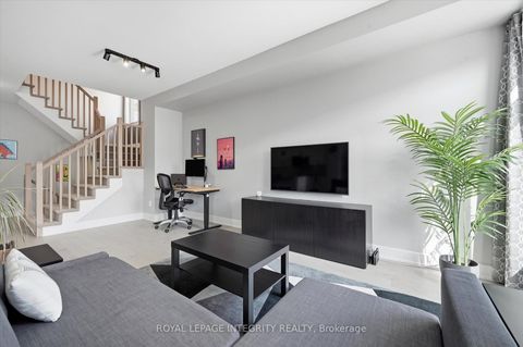 Photo 12 at 517 Stadacone Row, Camelot, Orleans