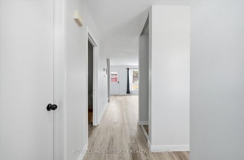 Photo 2 at 5 - 228 Millroad Way, Chatelaine Village, Orleans