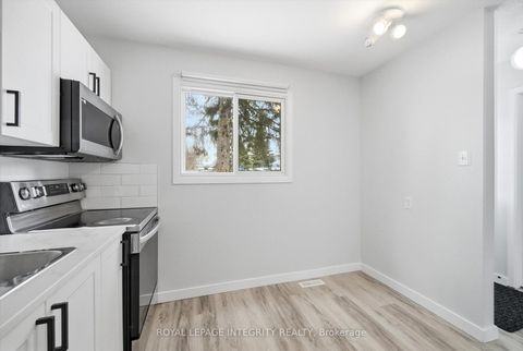 Photo 6 at 5 - 228 Millroad Way, Chatelaine Village, Orleans