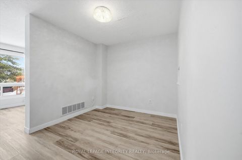 Photo 8 at 5 - 228 Millroad Way, Chatelaine Village, Orleans