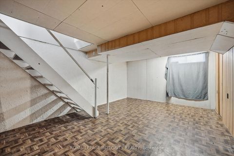 Photo 32 at 5 - 228 Millroad Way, Chatelaine Village, Orleans