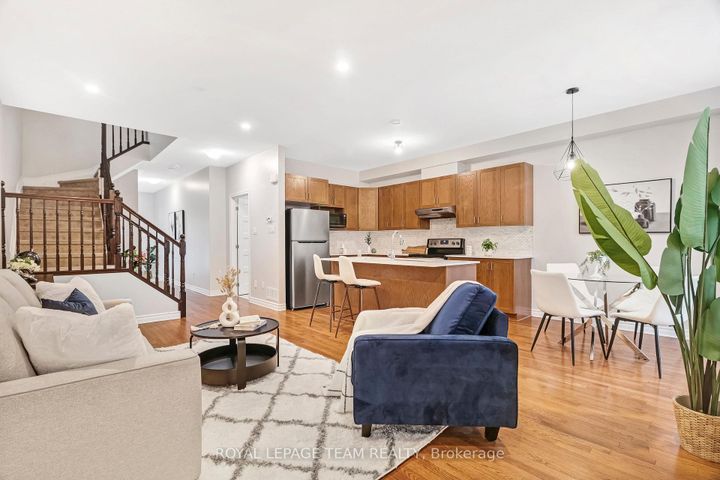 Photo 8 at 918 Kilbirnie Drive, Nepean (Half Moon Bay), Ottawa