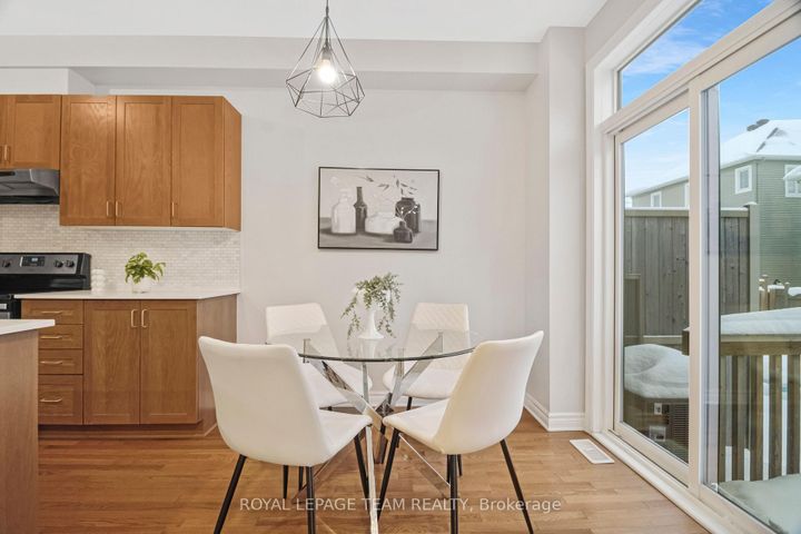 Photo 13 at 918 Kilbirnie Drive, Nepean (Half Moon Bay), Ottawa