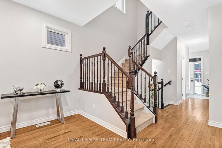 Photo 15 at 918 Kilbirnie Drive, Nepean (Half Moon Bay), Ottawa
