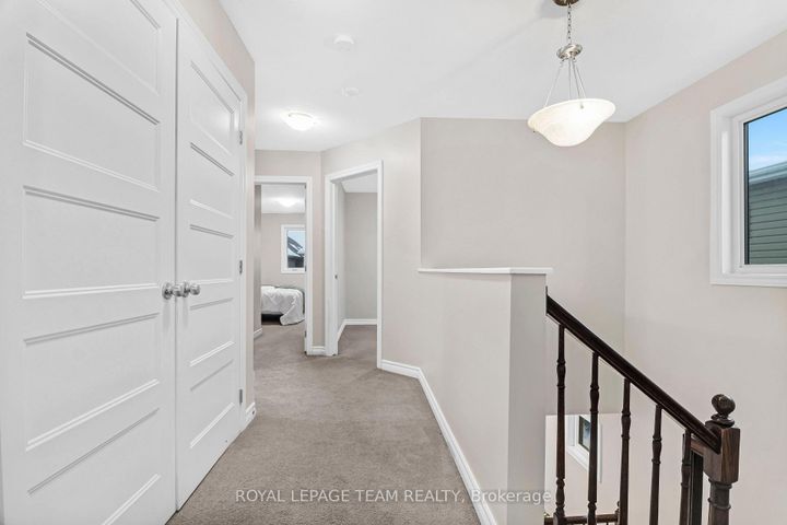 Photo 16 at 918 Kilbirnie Drive, Nepean (Half Moon Bay), Ottawa