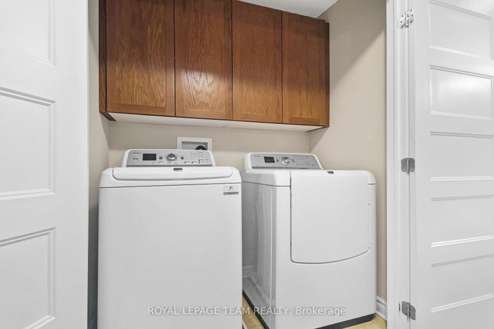 Photo 17 at 918 Kilbirnie Drive, Nepean (Half Moon Bay), Ottawa