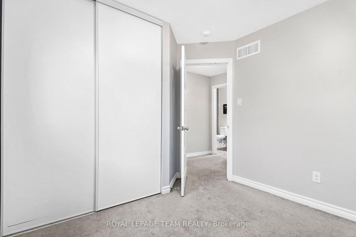 Photo 27 at 918 Kilbirnie Drive, Nepean (Half Moon Bay), Ottawa