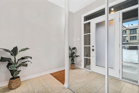 Photo 2 at 918 Kilbirnie Drive, Nepean (Half Moon Bay), Ottawa