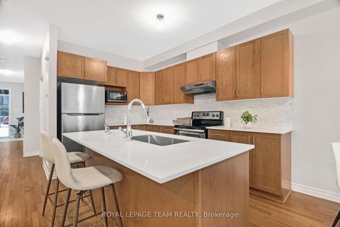 Photo 10 at 918 Kilbirnie Drive, Nepean (Half Moon Bay), Ottawa