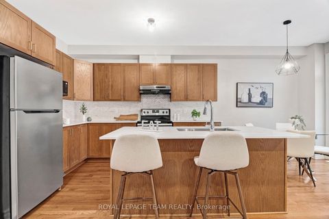 Photo 12 at 918 Kilbirnie Drive, Nepean (Half Moon Bay), Ottawa