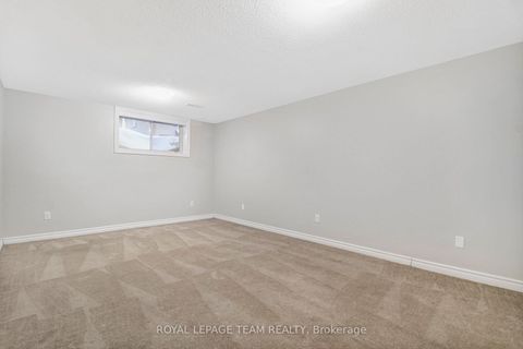 Photo 30 at 918 Kilbirnie Drive, Nepean (Half Moon Bay), Ottawa