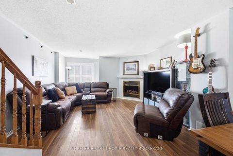 Photo 21 at 432 Hillsboro Private, Emerald Meadows/Trailwest, Kanata