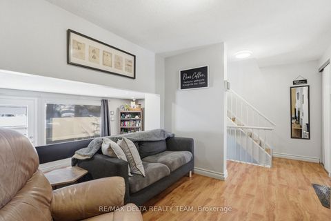 Photo 9 at 78 - 6821 Bilberry Drive, Convent Glen North, Orleans