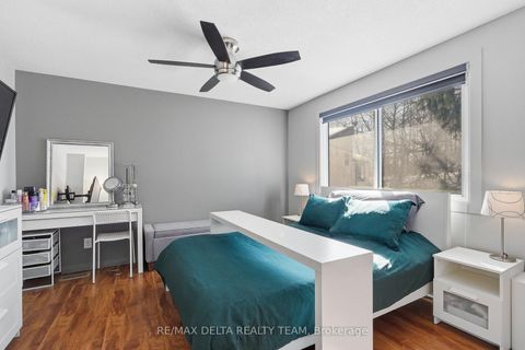 Photo 15 at 78 - 6821 Bilberry Drive, Convent Glen North, Orleans