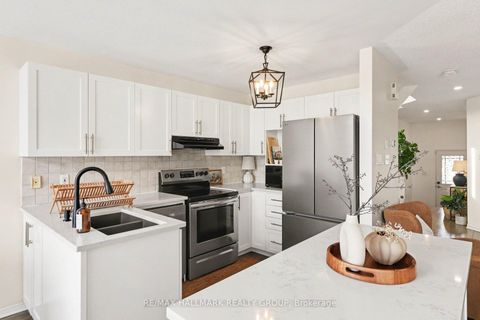 Photo 17 at 2229 Brockstone Crescent, Avalon East, Orleans