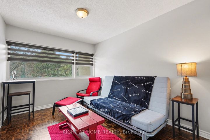 Photo 20 at 121 - 12 CORKSTOWN Road, Nepean (Lakeview Park), Ottawa