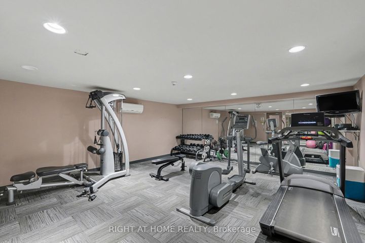 Photo 26 at 121 - 12 CORKSTOWN Road, Nepean (Lakeview Park), Ottawa