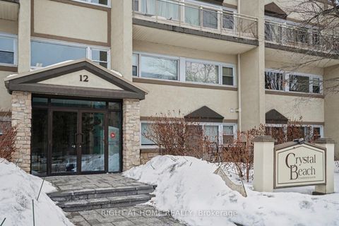 Photo 2 at 121 - 12 CORKSTOWN Road, Nepean (Lakeview Park), Ottawa