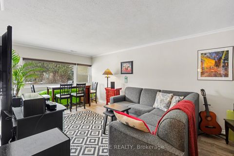 Photo 7 at 121 - 12 CORKSTOWN Road, Nepean (Lakeview Park), Ottawa