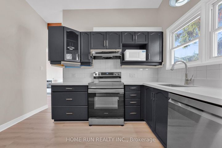 Photo 21 at 1259 Meadowlands Drive E, Nepean (City View/Skyline/Fisher Heights/Parkwood Hills), Ottawa