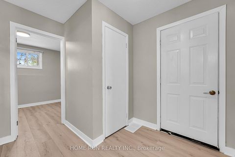 Photo 4 at 1259 Meadowlands Drive E, Nepean (City View/Skyline/Fisher Heights/Parkwood Hills), Ottawa