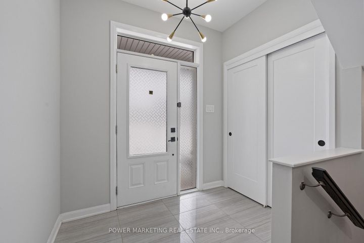 Photo 4 at 143 Robin Easey Avenue, Nepean (Half Moon Bay), Ottawa