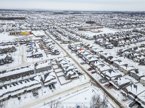 Photo 28 at 143 Robin Easey Avenue, Nepean (Half Moon Bay), Ottawa