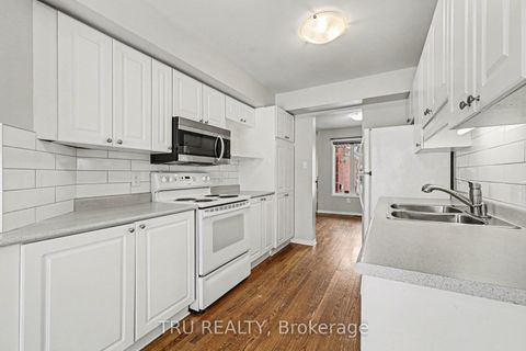 Photo 10 at 37 Daventry Crescent, Nepean (Longfields), Ottawa