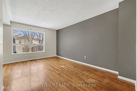 Photo 12 at 37 Daventry Crescent, Nepean (Longfields), Ottawa