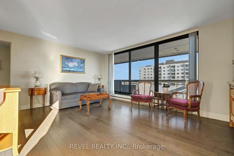 Photo 4 at 1403 - 20 THE DRIVEWAY Drive, Ottawa Centre/Golden Triangle, Ottawa Centre