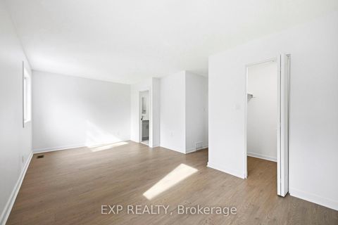 Photo 10 at 74 Shearer Crescent, Katimavik, Kanata