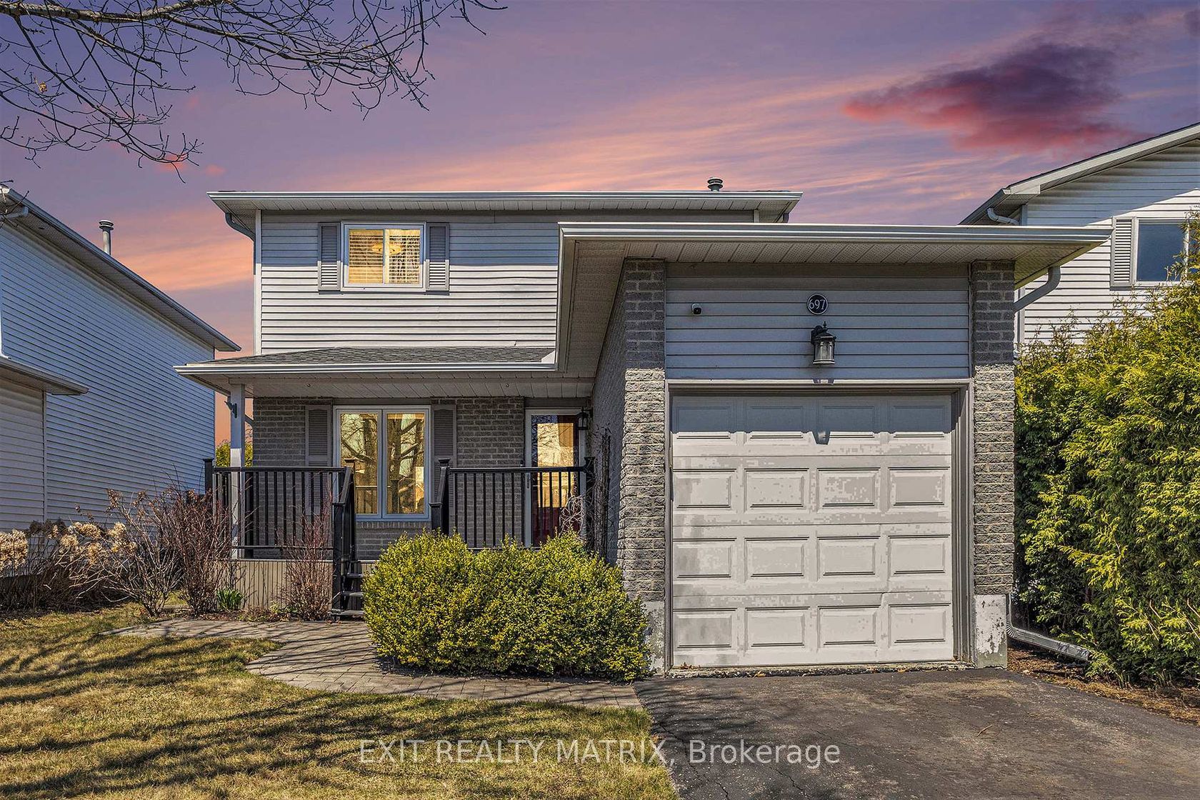 697 Levac Drive, Fallingbrook/Pineridge, Orleans 2