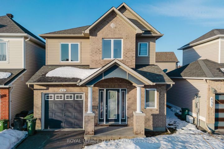 Photo 0 at 637 Clearbrook Drive, Nepean (Strandherd), Ottawa
