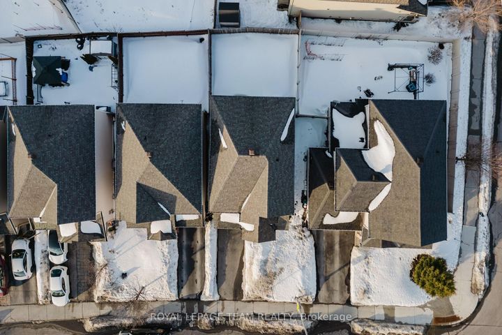 Photo 26 at 637 Clearbrook Drive, Nepean (Strandherd), Ottawa