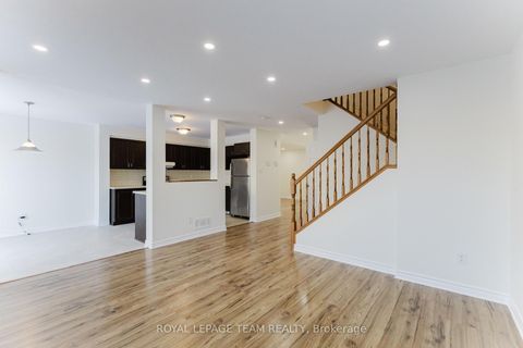 Photo 7 at 637 Clearbrook Drive, Nepean (Strandherd), Ottawa