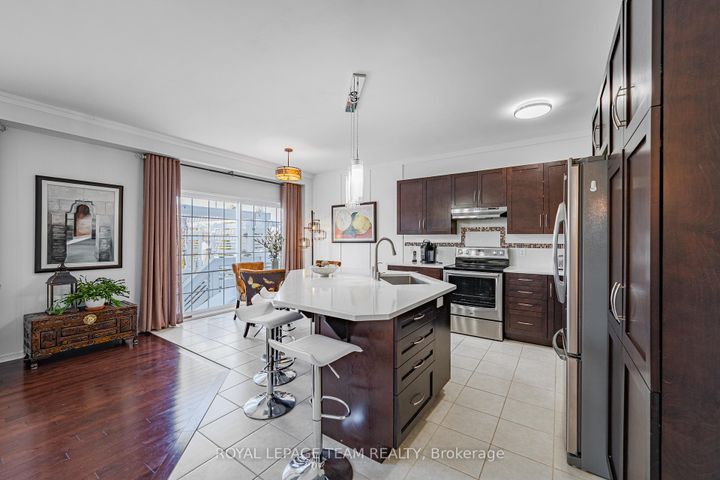 Photo 13 at 156 Sunita Crescent, Nepean (Stonebridge), Ottawa