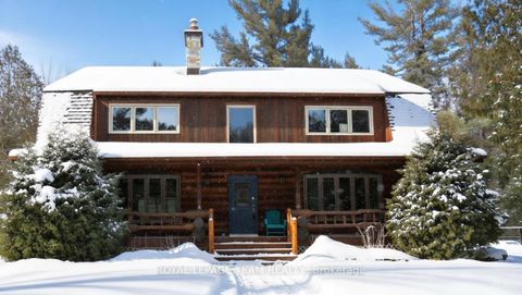 Photo 1 at 9 Hubertine Gate, Remainder of Stittsville & Area, Stittsville