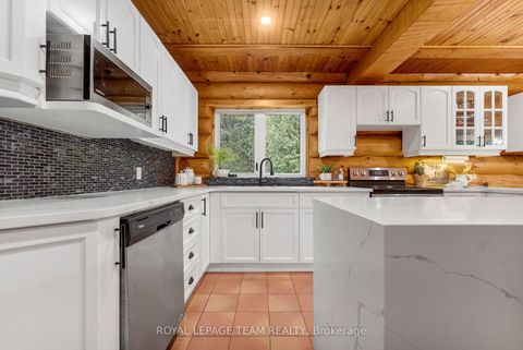 Photo 14 at 9 Hubertine Gate, Remainder of Stittsville & Area, Stittsville