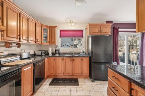 Photo 11 at 1475 Deavy Way, Bilberry Creek/Queenswood Heights, Orleans